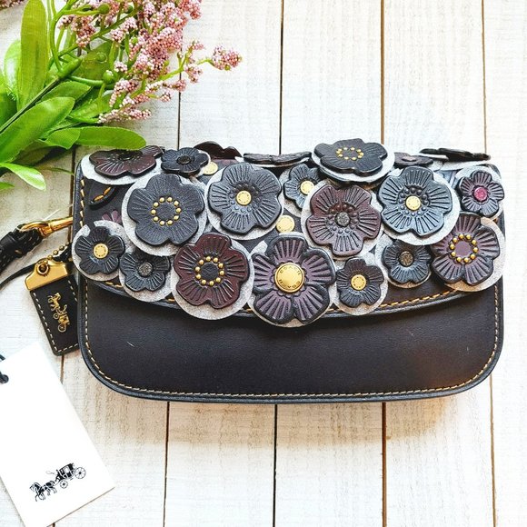 NWT Coach Tea Rose Floral Applique Black Clutch